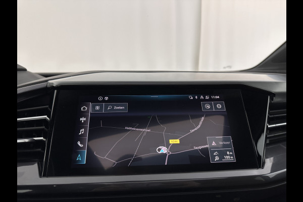 Audi Q4 e-tron 40 S-Line Launch-edition Competition 77 kWh [ 3-Fase-11kW ] {SOH-90%} (INCL-BTW) Aut. *HEATPUMP | PANO | LEATHER | MATRIX-LED | AUDI-SOUND | ADAPTIVE-CRUISE | HEATED-SPORTSEATS | AMBIENTLIGHT | DIGI-COCKPIT | CAMERA | KEYLESS | DAB+ | 20''ALU*