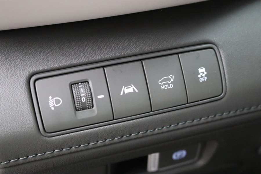 Hyundai Santa Fe 1.6 T-GDI HEV Premium Sky Open-dak/Trekhaak/Winter-pack/Memory-stoel/360-camera