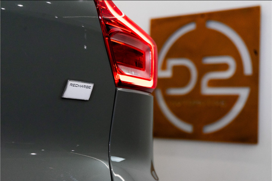 Volvo XC40 Extended Range 82 kWh Ultimate NL AUTO+NAP+1E EIG. | SOH 96% | H/K | Pano | Trekhaak | Pilot | Garantie