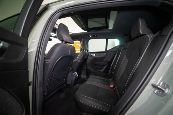 Volvo XC40 Extended Range 82 kWh Ultimate NL AUTO+NAP+1E EIG. | SOH 96% | H/K | Pano | Trekhaak | Pilot | Garantie