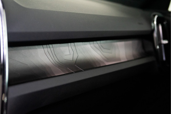 Volvo XC40 Extended Range 82 kWh Ultimate NL AUTO+NAP+1E EIG. | SOH 96% | H/K | Pano | Trekhaak | Pilot | Garantie