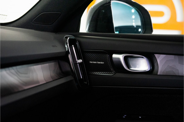Volvo XC40 Extended Range 82 kWh Ultimate NL AUTO+NAP+1E EIG. | SOH 96% | H/K | Pano | Trekhaak | Pilot | Garantie