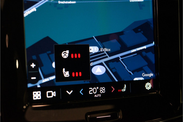 Volvo XC40 Extended Range 82 kWh Ultimate NL AUTO+NAP+1E EIG. | SOH 96% | H/K | Pano | Trekhaak | Pilot | Garantie