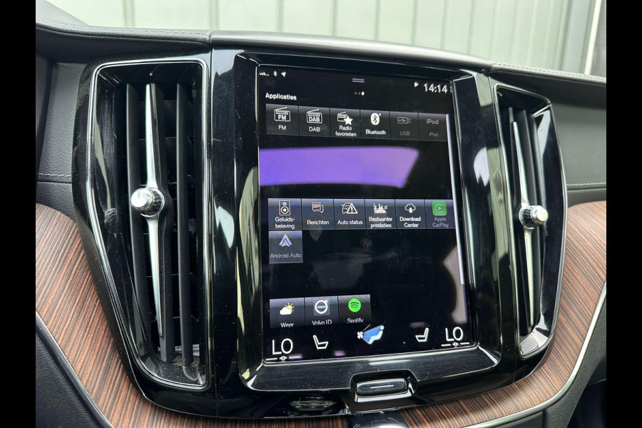 Volvo XC60 2.0 B4 Inscription | Panorama | Adaptive CC | Cam360 | HUD | Blindspot |
