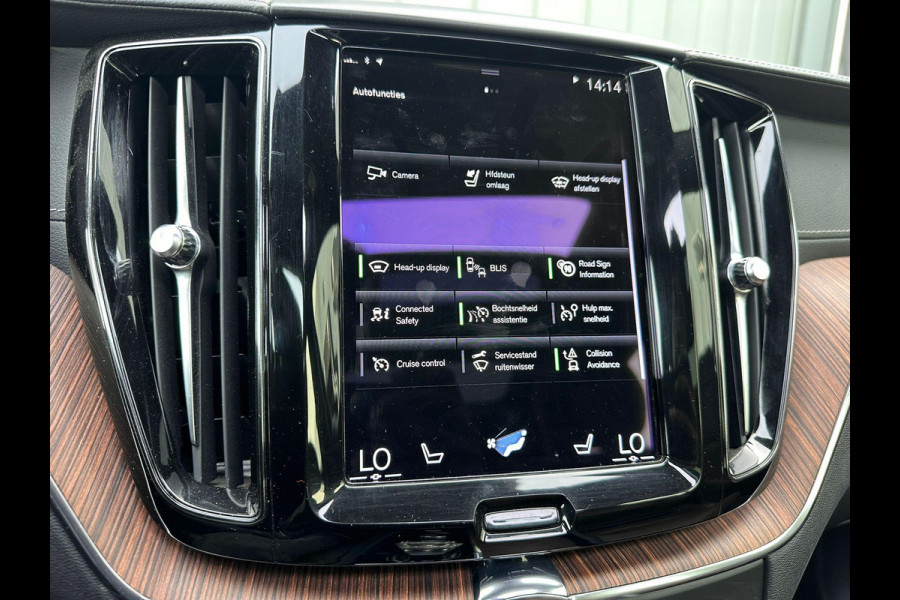 Volvo XC60 2.0 B4 Inscription | Panorama | Adaptive CC | Cam360 | HUD | Blindspot |