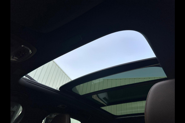 Volvo XC60 2.0 B4 Inscription | Panorama | Adaptive CC | Cam360 | HUD | Blindspot |