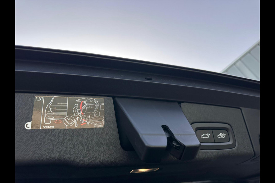 Volvo XC60 2.0 B4 Inscription | Panorama | Adaptive CC | Cam360 | HUD | Blindspot |
