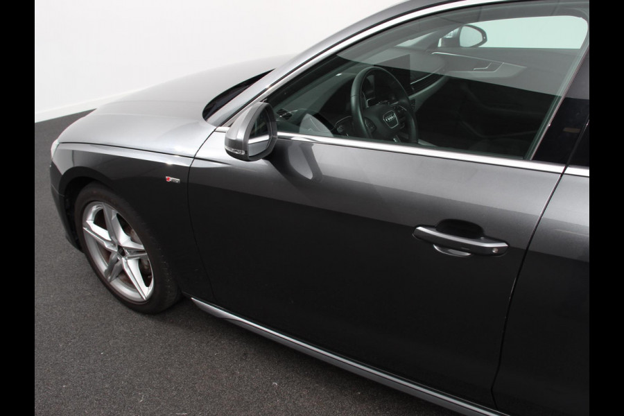 Audi A4 Avant 40 TFSI 205pk S-Tronic S-Line | DEMO ! | Climate control | Adaptive cruise control | Navigatie | Parkeersensoren | Stoelverwarming | Elektrische achterklep | Apple Carplay/ Android Auto