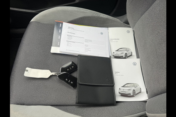 Volkswagen ID.3 First Plus 58 kWh LED/Clima/Cruise/Navi/Camera/LM-Velgen SoH 88% Stoel-stuurverwarming