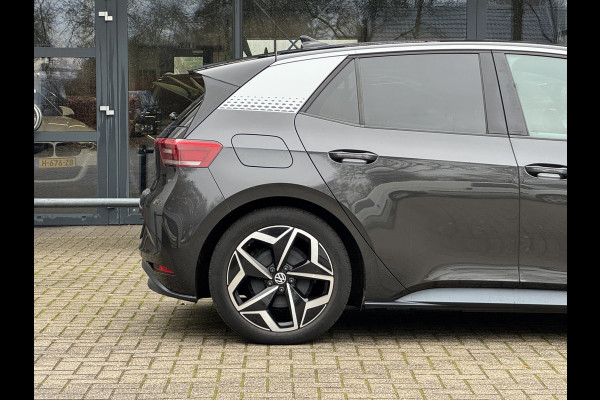 Volkswagen ID.3 First Plus 58 kWh LED/Clima/Cruise/Navi/Camera/LM-Velgen SoH 88% Stoel-stuurverwarming