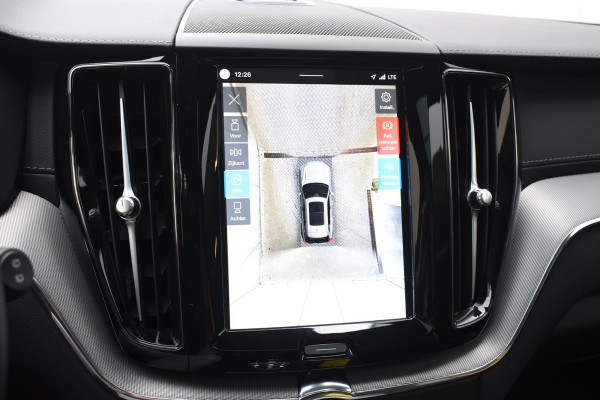 Volvo XC60 T8 455pk Plug-in Hybrid AWD Polestar Engineered / Google infotaiment / Adaptieve cruise control / BLIS/ Panoramamisch schuif-kanteldak / Stoel- en stuurwielverwarming / Apple Carplay / Head-up display / Gelamineerde ramen / 22"Velgen / Bowers & Wilkins audio /