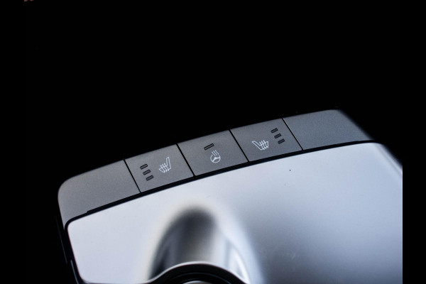 Kia Ev6 Light Edition 58 kWh | 17% Bijtelling | Uit voorraad leverbaar | Navigatie | Camera | Snel rijden | Stoel & Stuur verwarming