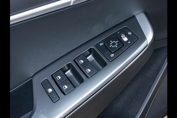 Kia Ev6 Light Edition 58 kWh | 17% Bijtelling | Uit voorraad leverbaar | Navigatie | Camera | Snel rijden | Stoel & Stuur verwarming