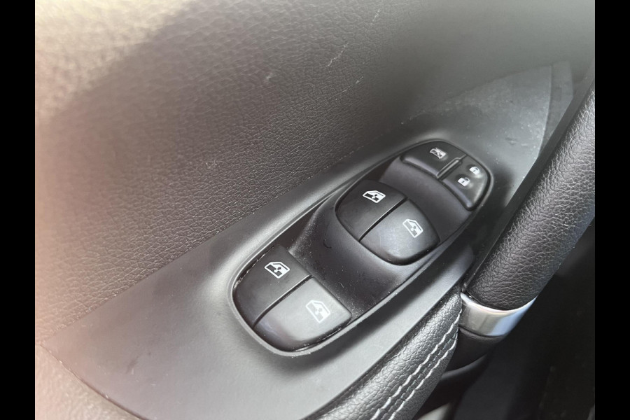 Nissan QASHQAI 1.2 Tekna 115pk | Panoramadak | Trekhaak | Navigatie