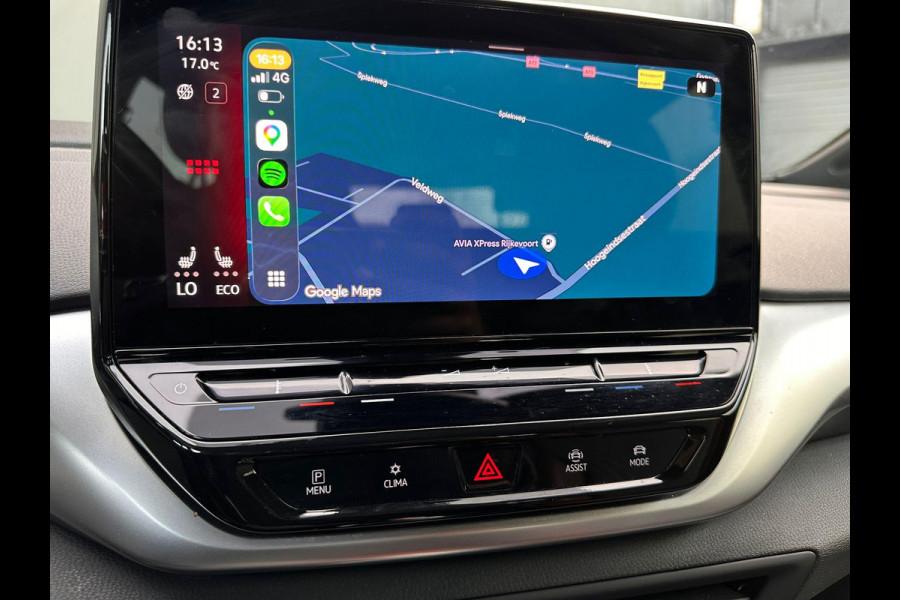 Volkswagen ID.4 First 77 kWh | SOH: 88,9% | Trekhaak | Leder Alcantara | Adaptive CC |