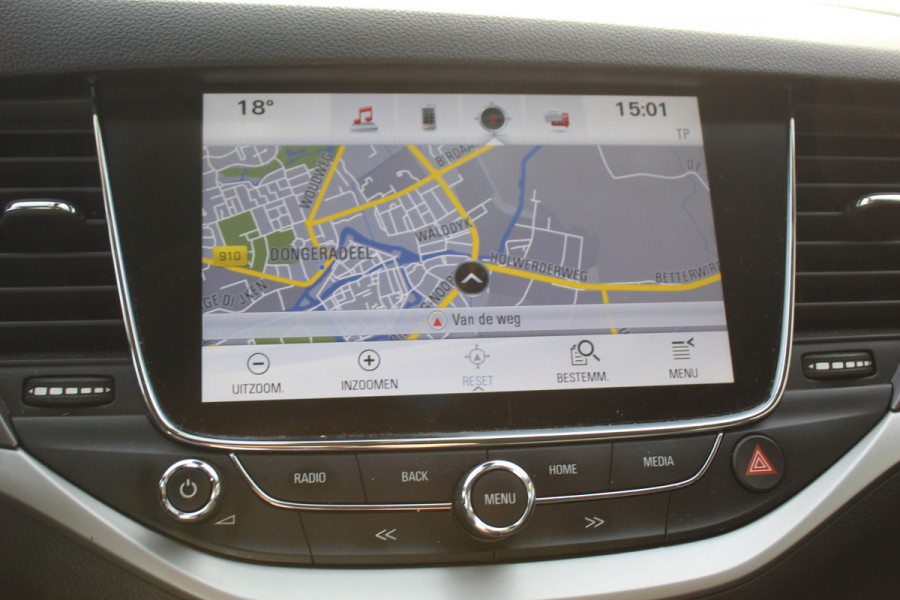 Opel Astra 1.0 Turbo Online Edition 5deurs , zeer nette auto Climate control , Cruise control , Navigatie , Bluetooth Parkeersensoren achter en voor