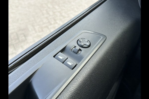 Opel Vivaro 2.0 145 S&S L2, automaat, trekhaak,navi,cruise