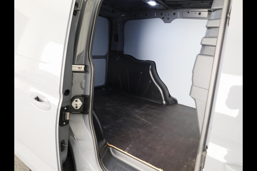 Volkswagen Caddy Cargo 2.0 TDI Comfort 102PK | Navigatie | Airco | Bumpers in kleur | Parkeersensoren voor en achter |