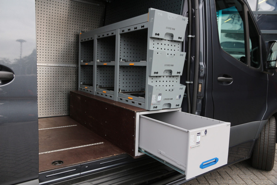 Mercedes-Benz Sprinter 317 CDI | Aut. | L2H2 | Omvormer | Inrichting | Luifel | 3.5t trekgewicht..