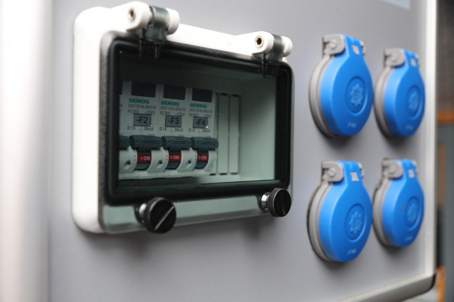 Mercedes-Benz Sprinter 317 CDI | Aut. | L2H2 | Omvormer | Inrichting | Luifel | 3.5t trekgewicht..