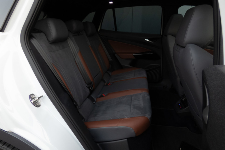 Volkswagen ID.4 First PRO MAX 77 kWh | SOH 91% | IQ-LIGHT | 360 CAMERA | STOELMASSAGE | ACC