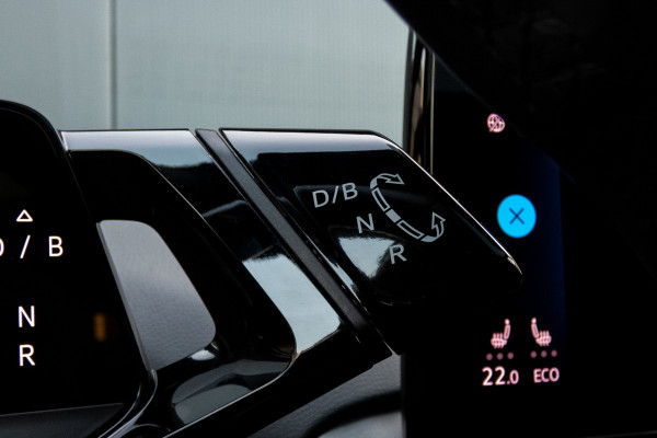 Volkswagen ID.4 First PRO MAX 77 kWh | SOH 91% | IQ-LIGHT | 360 CAMERA | STOELMASSAGE | ACC