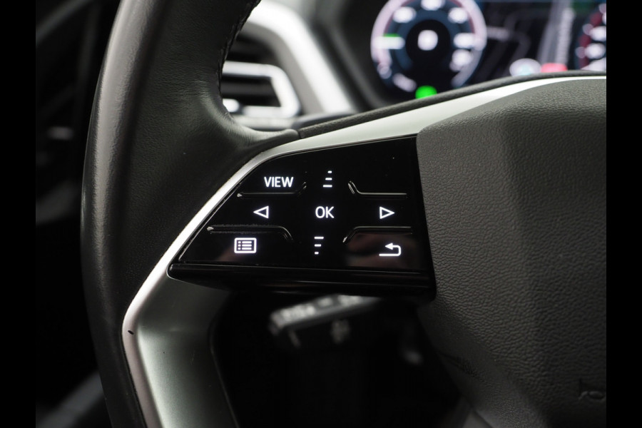 Audi Q4 e-tron 40 Edition 82 kWh | Stoelverwarming | Cruise | Climate | Carplay | Zwarte Hemel | DAB | PDC