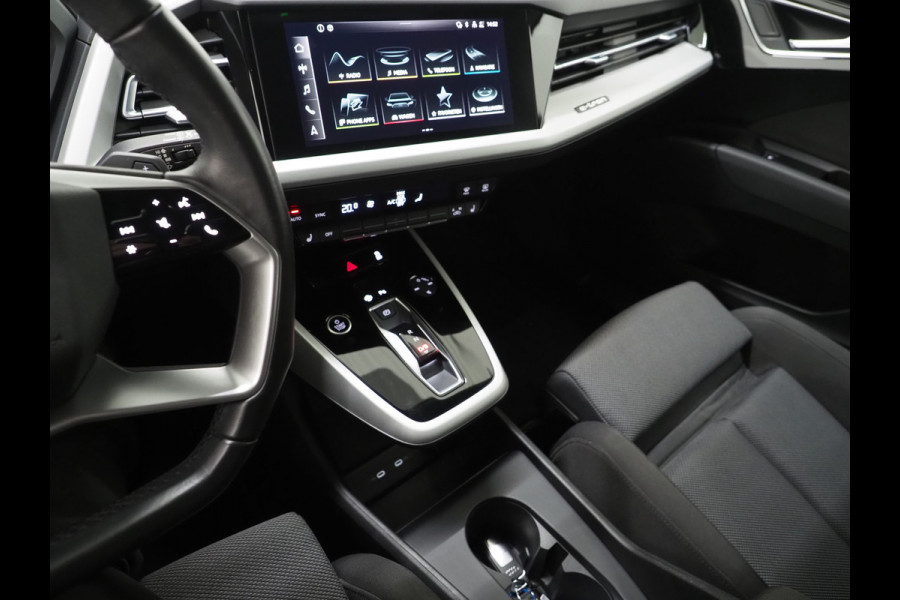 Audi Q4 e-tron 40 Edition 82 kWh | Stoelverwarming | Cruise | Climate | Carplay | Zwarte Hemel | DAB | PDC