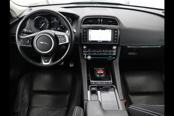 Jaguar F-Pace 2.0 R-Sport AWD 25t | Panoramadak | Leder | Stoelverwarming | Bi-Xenon | Camera | Navigatie | 20'' | Meridian Surround | Bluetooth | Cruise control | Parkeerhulp | Climate control