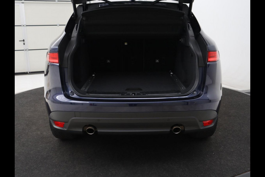 Jaguar F-Pace 2.0 R-Sport AWD 25t | Panoramadak | Leder | Stoelverwarming | Bi-Xenon | Camera | Navigatie | 20'' | Meridian Surround | Bluetooth | Cruise control | Parkeerhulp | Climate control