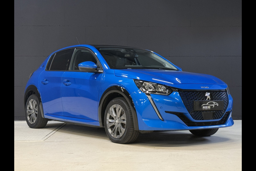 Peugeot e-208 EV Allure 50 kWh | Panoramadak | Camera | Apple Carplay | Draadloze lader