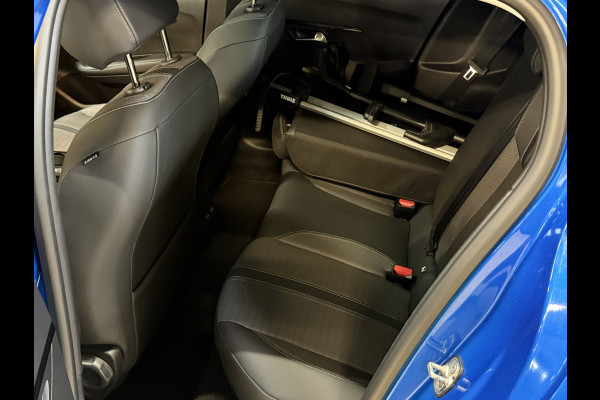 Peugeot e-208 EV Allure 50 kWh | Panoramadak | Camera | Apple Carplay | Draadloze lader