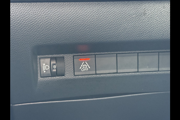 Peugeot e-208 EV Allure 50 kWh | Panoramadak | Camera | Apple Carplay | Draadloze lader