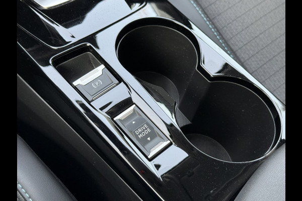 Peugeot e-208 EV Allure 50 kWh | Panoramadak | Camera | Apple Carplay | Draadloze lader