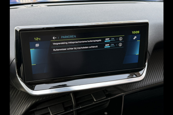 Peugeot e-208 EV Allure 50 kWh | Panoramadak | Camera | Apple Carplay | Draadloze lader