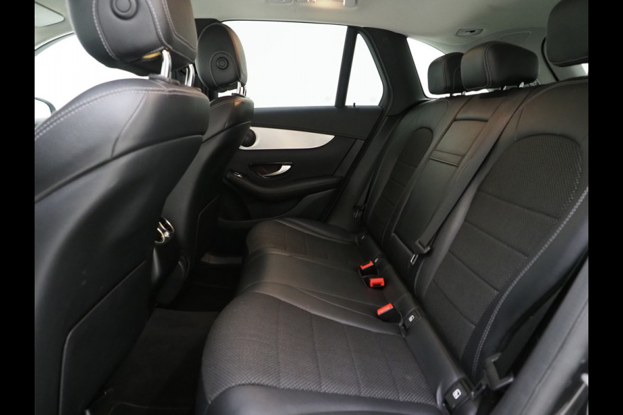 Mercedes-Benz GLC 300e 4MATIC | Camera | Dodehoekdetectie | Cruise | DAB | LED | PDC | Climate