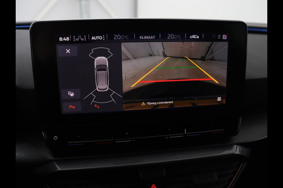 CUPRA Leon 1.4 eHybrid VZ | 245pk | Stoelverwarming | Carplay | Sfeerverlichting | Adaptive cruise | Navigatie | Full LED | Half leder | Stuurverwarming | Camera | Full LED | Keyless | PHEV | Plug In