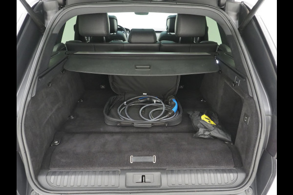 Land Rover Range Rover Sport 2.0 P400e HSE Dynamic | Panoramadak | Meridian | Luchtvering | Keyless | Camera | Trekhaak | Memory | Carplay