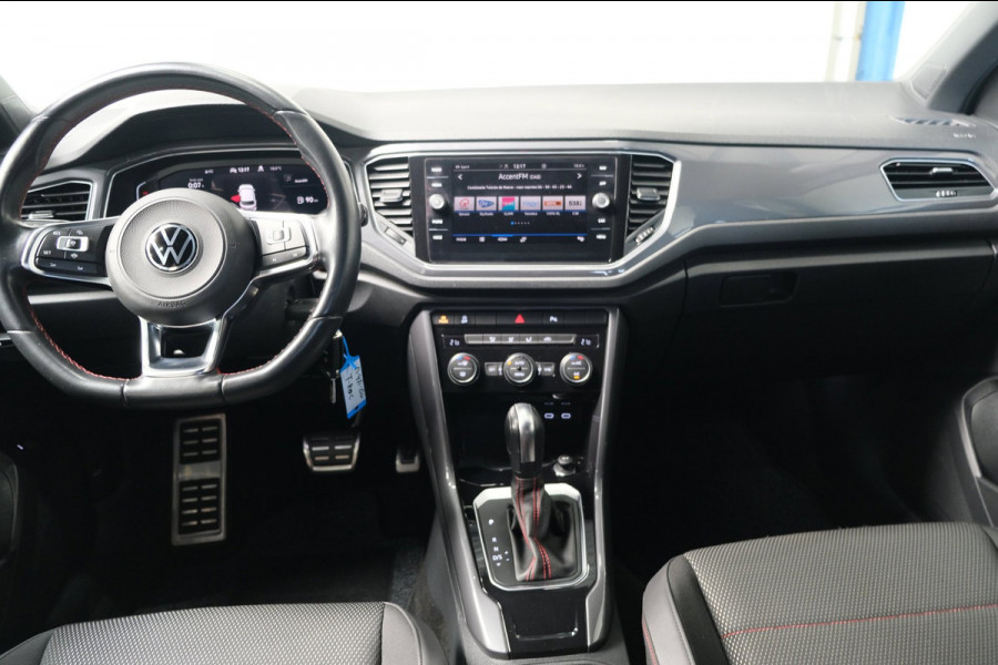 Volkswagen T-Roc 1.5 TSI Sport Business R-Line Automaat - N.A.P. Airco, Cruise, Virtual Display, Carplay.