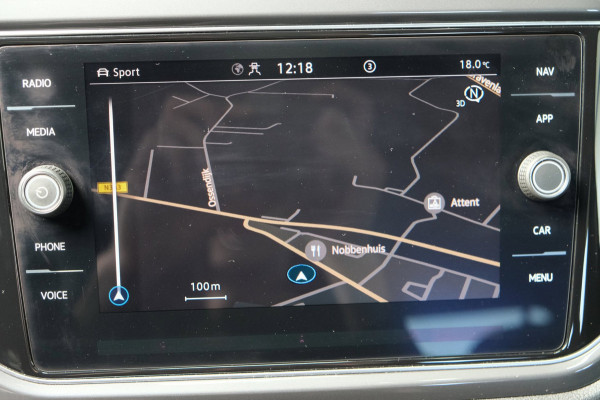 Volkswagen T-Roc 1.5 TSI Sport Business R-Line Automaat - N.A.P. Airco, Cruise, Virtual Display, Carplay.