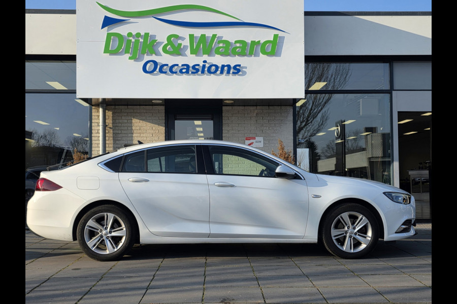 Opel Insignia Grand Sport 1.5 Turbo Business Executive Automaat – Parkeersensor - Navi – Luxe - Nap –