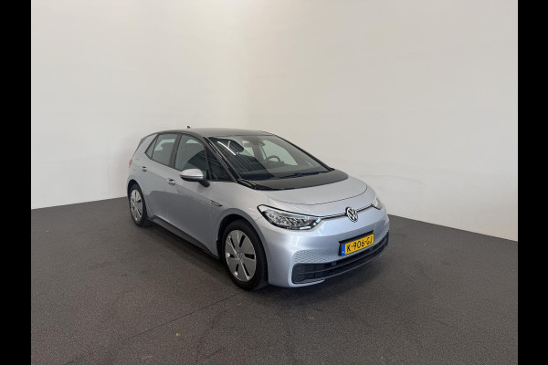 Volkswagen ID.3 Life 58 kWh Airco ECC Navi Carplay PDC VA Adaptive Cruise Control Full LED Sfeerverlichting