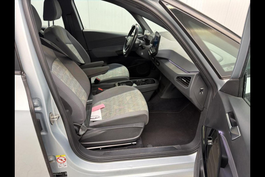 Volkswagen ID.3 Life 58 kWh Airco ECC Navi Carplay PDC VA Adaptive Cruise Control Full LED Sfeerverlichting