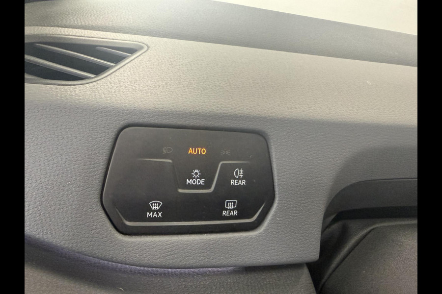 Volkswagen ID.3 Life 58 kWh Airco ECC Navi Carplay PDC VA Adaptive Cruise Control Full LED Sfeerverlichting