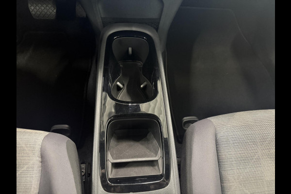 Volkswagen ID.3 Life 58 kWh Airco ECC Navi Carplay PDC VA Adaptive Cruise Control Full LED Sfeerverlichting