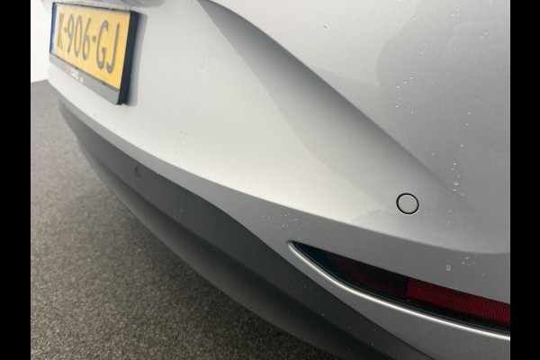 Volkswagen ID.3 Life 58 kWh Airco ECC Navi Carplay PDC VA Adaptive Cruise Control Full LED Sfeerverlichting