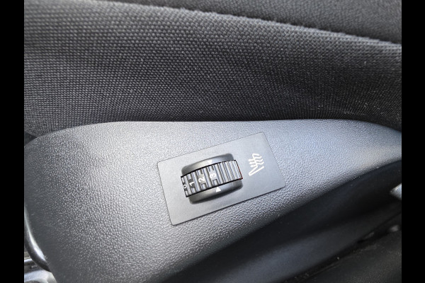 Peugeot 2008 1.2 PureTech Allure Automaat – Panoramadak – Camera – Half-leder