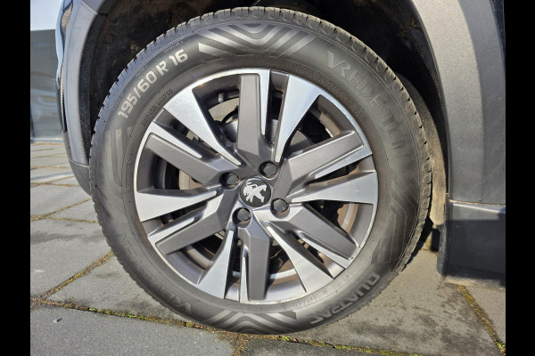 Peugeot 2008 1.2 PureTech Allure Automaat – Panoramadak – Camera – Half-leder