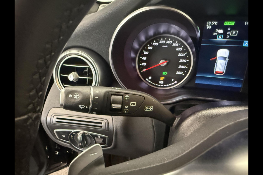 Mercedes-Benz GLC 300e 4MATIC Automaat PHEV AMG Line | Navigatie | Cruise Control | Parkeersensoren | Stoelverwarming | Panorama dak | Matrix LED-koplampen | Virtual Cockpit | Surround-systeem Burmester | Inductielader