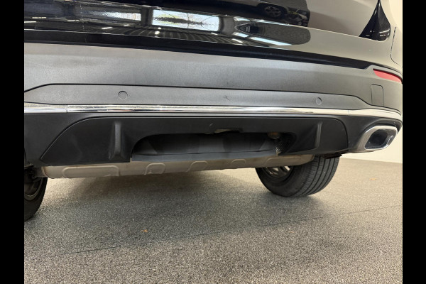 Mercedes-Benz GLC 300e 4MATIC Automaat PHEV AMG Line | Navigatie | Cruise Control | Parkeersensoren | Stoelverwarming | Panorama dak | Matrix LED-koplampen | Virtual Cockpit | Surround-systeem Burmester | Inductielader